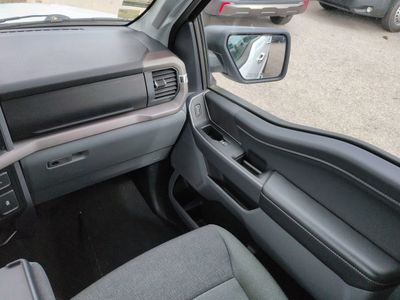 2025 Ford F-150 - Photo 17