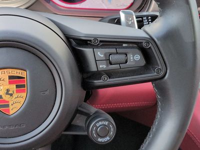 2022 Porsche Panamera - Photo 28