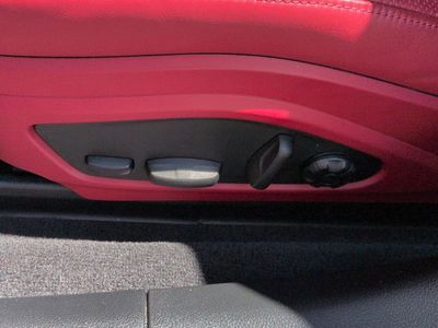 2022 Porsche Panamera - Photo 20