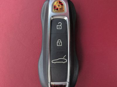 2022 Porsche Panamera - Photo 32