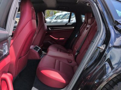 2022 Porsche Panamera - Photo 14