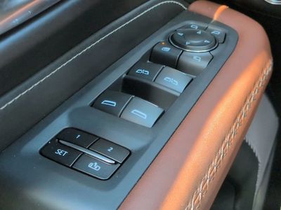 2023 GMC Yukon - Photo 26