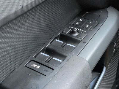 2023 Land Rover Defender 110 - Photo 25