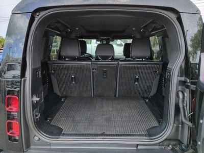 2023 Land Rover Defender 110 - Photo 13