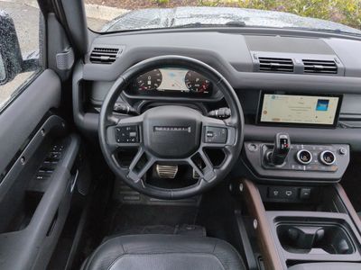 2023 Land Rover Defender 110 - Photo 16