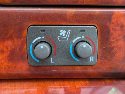 2006 Lexus LS - Photo 22