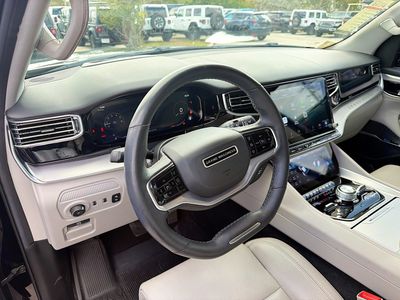 2022 Jeep Grand Wagoneer - Photo 28