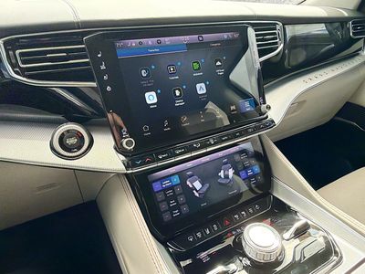 2022 Jeep Grand Wagoneer - Photo 30