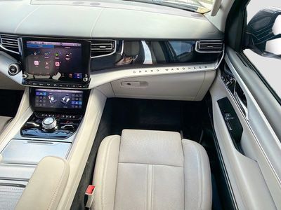 2022 Jeep Grand Wagoneer - Photo 19