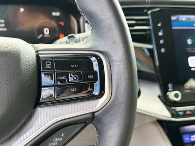 2022 Jeep Grand Wagoneer - Photo 40