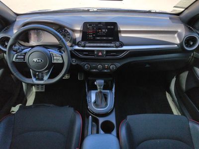2021 Kia Forte - Photo 15