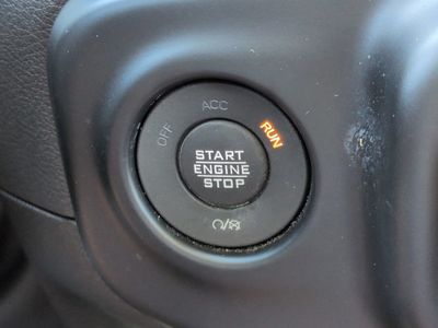 2022 Jeep Wrangler - Photo 25