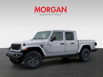 2026 Jeep Gladiator — side profile view