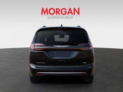 2026 Chrysler Pacifica — photo 7 view