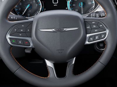 2026 Chrysler Pacifica — photo 19 view