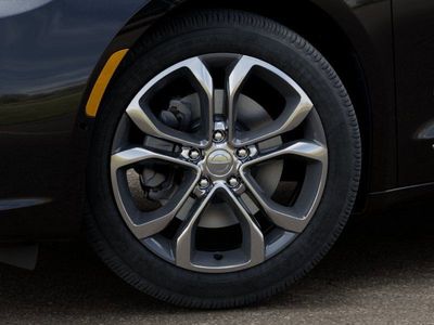 2026 Chrysler Pacifica — photo 8 view