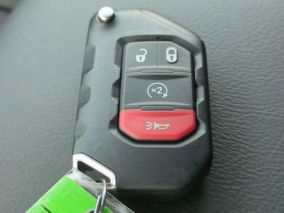 2026 Jeep Wrangler - Photo 31