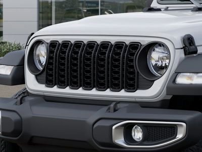 2026 Jeep Gladiator — photo 11 view