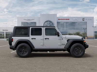 2026 Jeep Wrangler - Photo 21