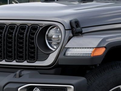 2026 Jeep Gladiator - Photo 10