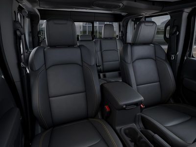 2026 Jeep Gladiator - Photo 16