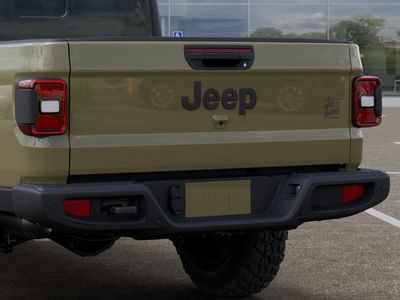 2026 Jeep Gladiator — photo 13 view