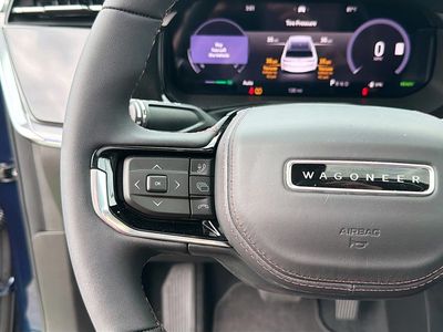 2025 Jeep Wagoneer S - Photo 37
