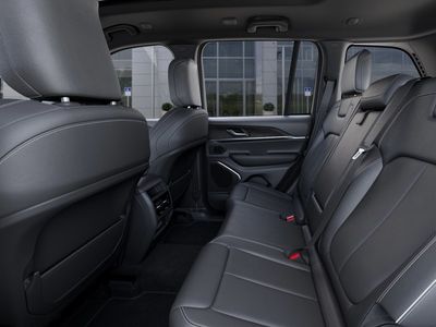 2026 Jeep Grand Cherokee - Photo 23