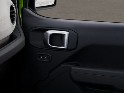 2025 Jeep Wrangler - Photo 25
