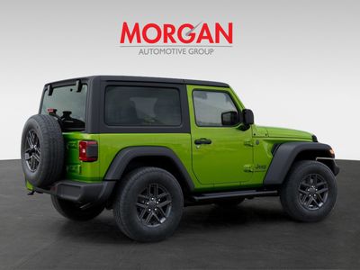 2025 Jeep Wrangler - Photo 4