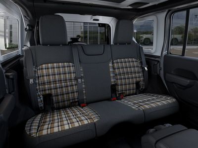 2026 Jeep Wrangler - Photo 15