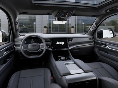 2026 Jeep Grand Wagoneer - Photo 14