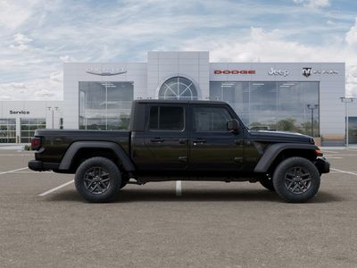 2026 Jeep Gladiator — photo 21 view