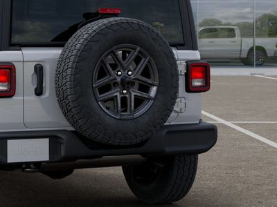2026 Jeep Wrangler — photo 13 view