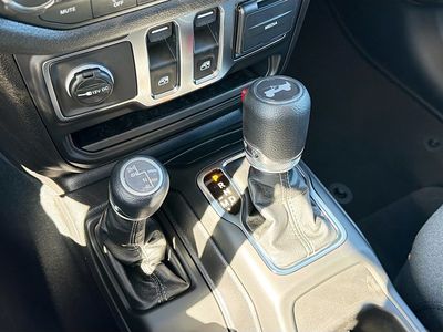 2026 Jeep Wrangler - Photo 29
