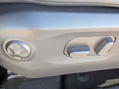 2026 Jeep Wrangler - Photo 20