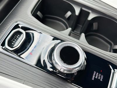 2026 Jeep Cherokee - Photo 25