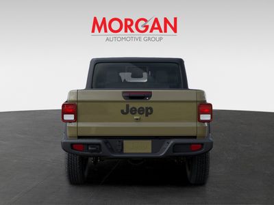 2026 Jeep Gladiator — photo 7 view
