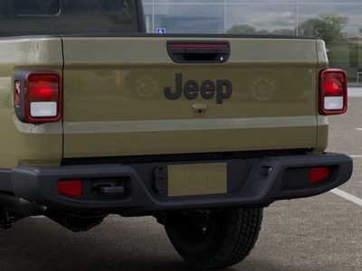 2026 Jeep Gladiator — photo 13 view