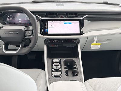 2026 Jeep Cherokee - Photo 18
