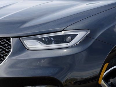 2026 Chrysler Pacifica — photo 10 view