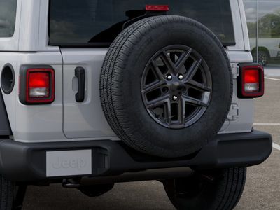 2026 Jeep Wrangler — photo 13 view