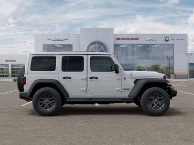 2026 Jeep Wrangler — photo 21 view