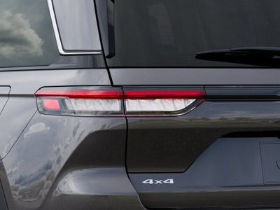 2026 Jeep Grand Cherokee — photo 9 view