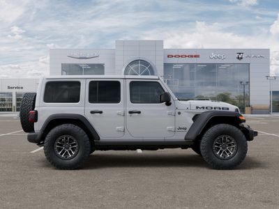 2026 Jeep Wrangler - Photo 21