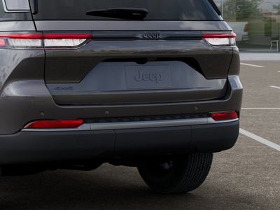 2026 Jeep Grand Cherokee - Photo 13