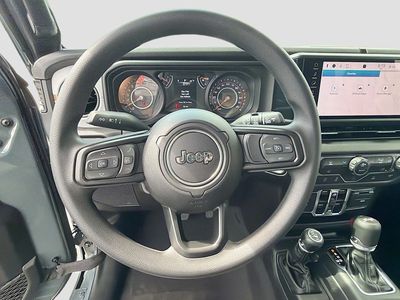 2026 Jeep Wrangler — photo 39 view