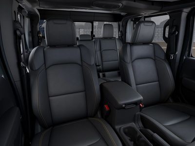 2026 Jeep Gladiator - Photo 16