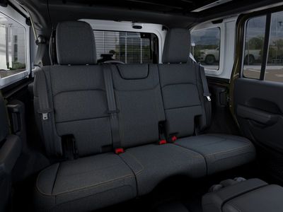 2026 Jeep Wrangler - Photo 15