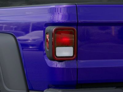 2026 Jeep Gladiator — photo 9 view